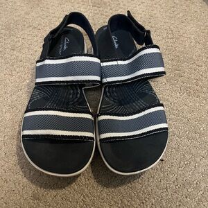Women’s Clarks Navy and White Sandals with Striped Band Size 7